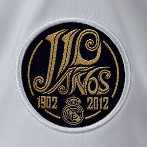Imagen Camiseta Real Madrid Camiseta Oficial Adidas del 110 aniversario del Real Madrid - Talla XL Blanca 